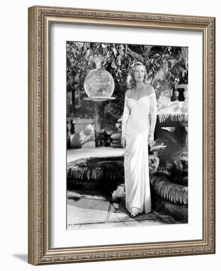 The Chase, Michele Morgan, 1946-null-Framed Photo