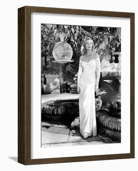 The Chase, Michele Morgan, 1946-null-Framed Photo