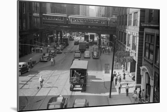 The Chicago Elevated Railroad at Franklin Street. July 1941-null-Mounted Photo