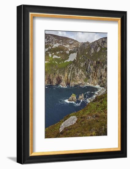 The cliffs at Slieve League, near Killybegs, County Donegal, Ulster, Republic of Ireland, Europe-Nigel Hicks-Framed Photographic Print