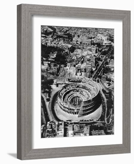 The Colosseum in Rome-Bettmann-Framed Photographic Print