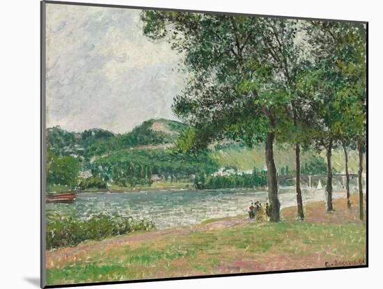 The Cours-La-Reine at Rouen, Overcast; Le Cours-La-Reine a Rouen, Temps Gris, 1898 (Oil on Canvas)-Camille Pissarro-Mounted Giclee Print