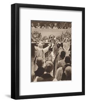 The Crowning of Queen Elizabeth, Wife of King George Vi, 1937-null-Framed Photographic Print