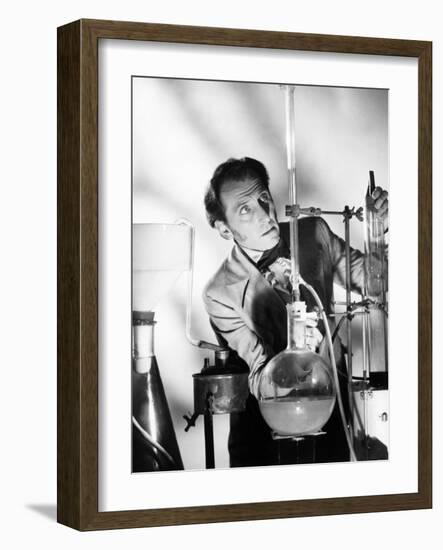 The Curse of Frankenstein, Peter Cushing, 1957-null-Framed Photo