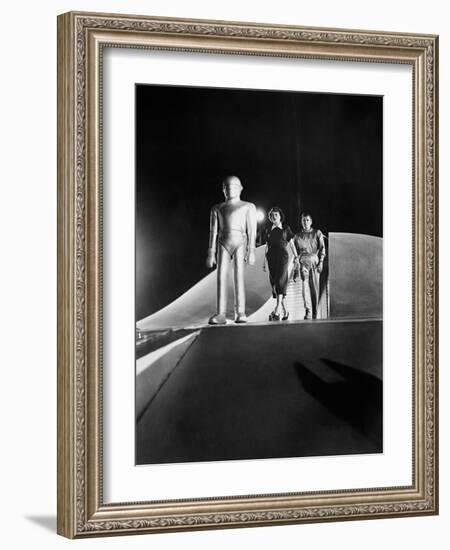 The Day the Earth Stood Still, 1951-null-Framed Photographic Print