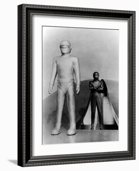 The Day the Earth Stood Still, Gort, Michael Rennie, 1951-null-Framed Photo