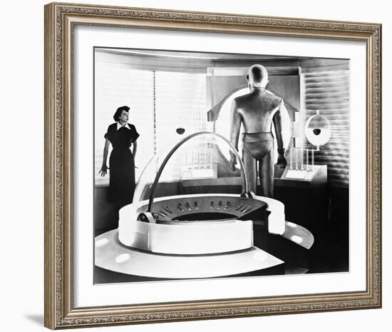 The Day the Earth Stood Still-null-Framed Photo