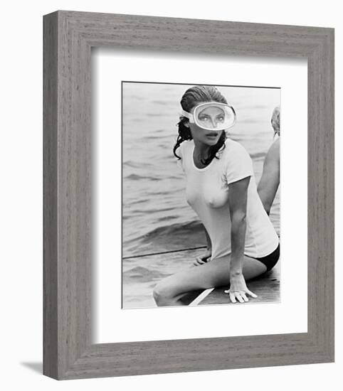 The Deep-null-Framed Photo