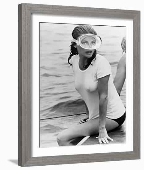 The Deep-null-Framed Photo