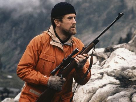 Robert De Niro requested a live round in 'The Deer Hunter