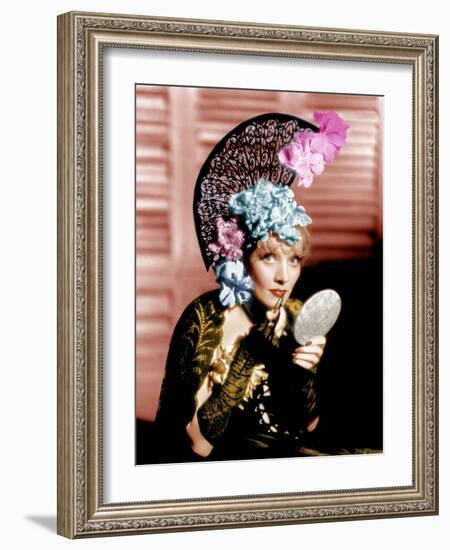 THE DEVIL IS A WOMAN, Marlene Dietrich, 1935-null-Framed Photo