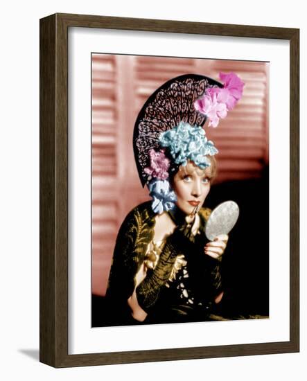 THE DEVIL IS A WOMAN, Marlene Dietrich, 1935-null-Framed Photo