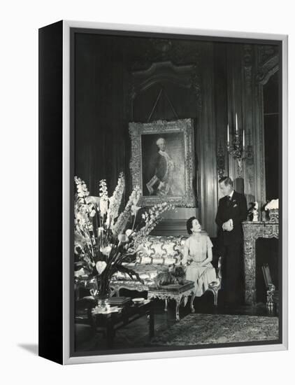 The Duke and the Duchess of Windsor in Paul Louis Weiller's House, Paris, France, 1949-Cecil Beaton-Framed Premier Image Canvas