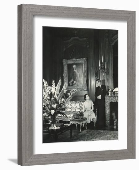 The Duke and the Duchess of Windsor in Paul Louis Weiller's House, Paris, France, 1949-Cecil Beaton-Framed Photographic Print