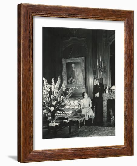 The Duke and the Duchess of Windsor in Paul Louis Weiller's House, Paris, France, 1949-Cecil Beaton-Framed Photographic Print