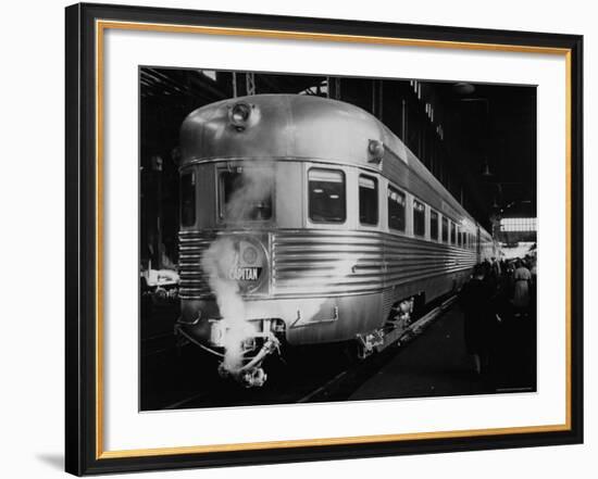 The El Capitan Stopping at the Train Station in Chicago-Peter Stackpole-Framed Photographic Print