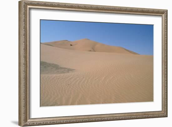 The Empty Quarter, Oman-Vivienne Sharp-Framed Photographic Print