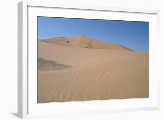 The Empty Quarter, Oman-Vivienne Sharp-Framed Photographic Print