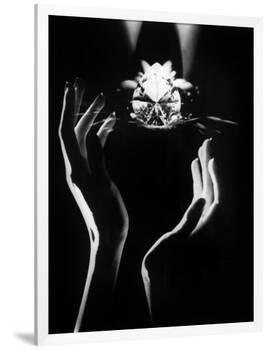 The Famous Diamond Louis Cartier Assured for $5 Million, New York, December 14, 1976-null-Framed Photo
