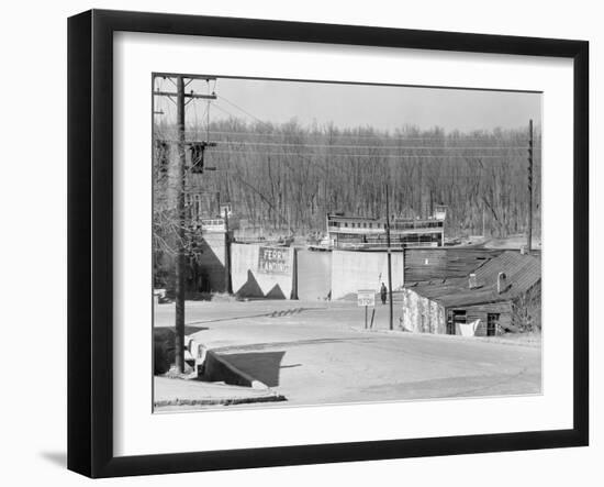 The Ferry landing in Vicksburg, Mississippi, 1936-Walker Evans-Framed Photographic Print
