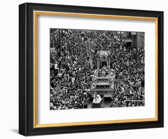 The Float Carrying Rex, King of Carnival, Squeezes Through a Massive Crowd-null-Framed Photographic Print