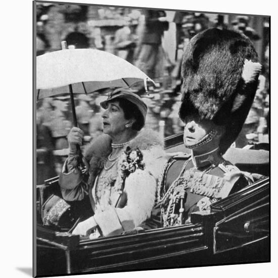 The Future King Edward VII (1894-197) and Queen Maud of Norway (1869-193), 1935-null-Mounted Giclee Print