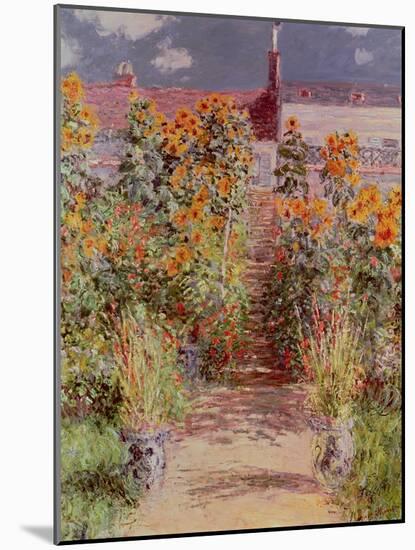 The Garden at Vetheuil, 1881-Claude Monet-Mounted Giclee Print