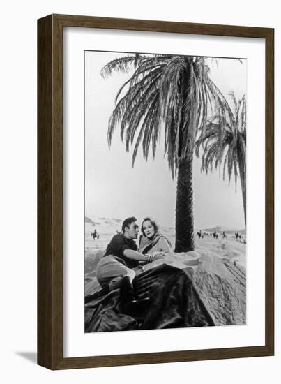 The Garden of Allah by Richard Boleslawski with Charles Boyer, Marlene Dietrich, 1936-null-Framed Photo
