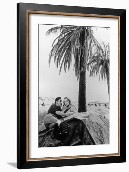 The Garden of Allah by Richard Boleslawski with Charles Boyer, Marlene Dietrich, 1936-null-Framed Photo