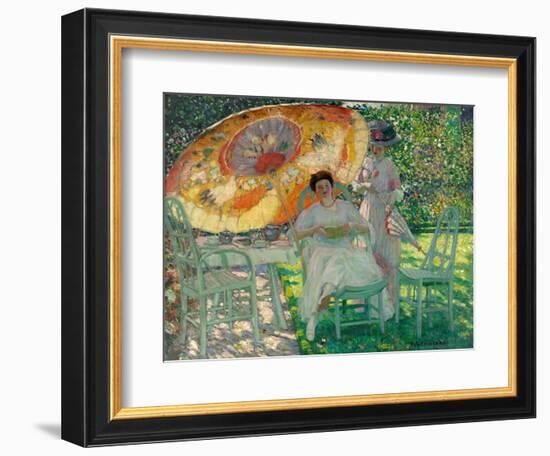 The Garden Parasol, C.1910 (Oil on Canvas)-Frederick Carl Frieseke-Framed Giclee Print