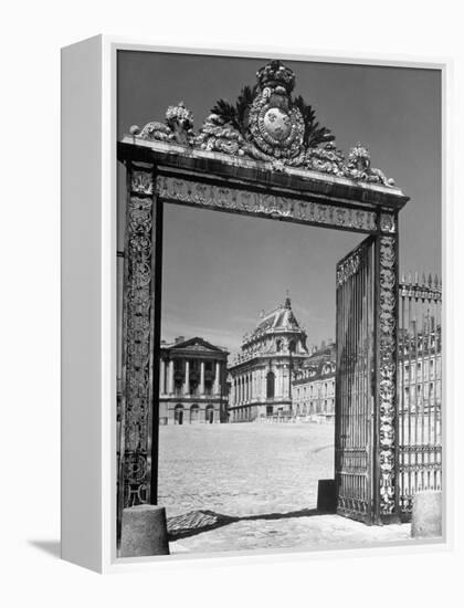 The Gates of the Versailles Palace, Built in the 18th Century, Where Royalty Resided-Hans Wild-Framed Premier Image Canvas