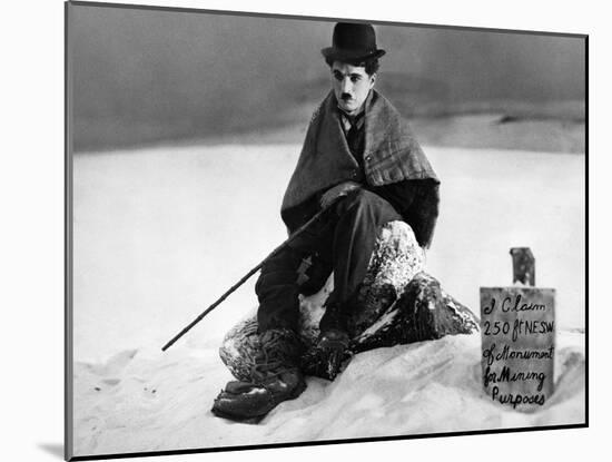 The Gold Rush, Charlie Chaplin, 1925-null-Mounted Photo