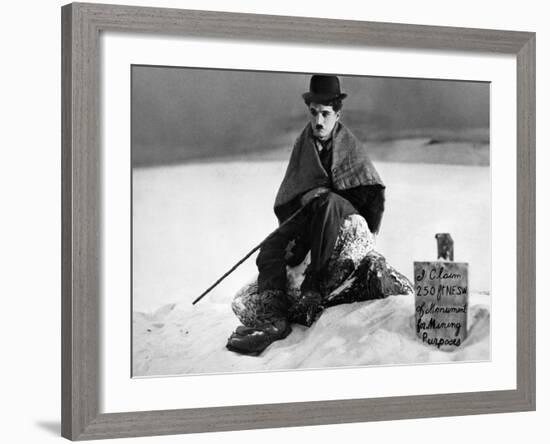 The Gold Rush, Charlie Chaplin, 1925-null-Framed Photo