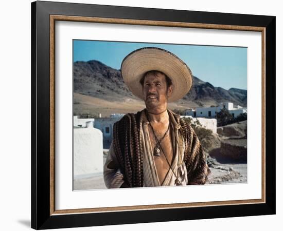 THE GOOD THE BAD AND THE UGLY, 1966 directed by SERGIO LEONEEli Wallach (photo)-null-Framed Photo