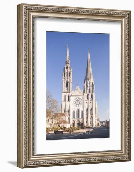 The gothic Chartres cathedral, UNESCO World Heritage Site, Chartres, Eure et Loir, Centre, France, -Julian Elliott-Framed Photographic Print