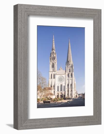 The gothic Chartres cathedral, UNESCO World Heritage Site, Chartres, Eure et Loir, Centre, France, -Julian Elliott-Framed Photographic Print