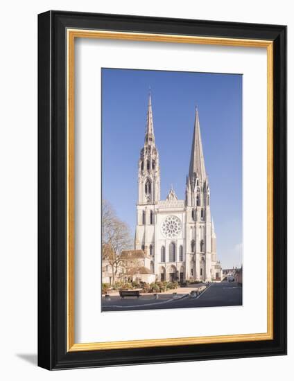 The gothic Chartres cathedral, UNESCO World Heritage Site, Chartres, Eure et Loir, Centre, France, -Julian Elliott-Framed Photographic Print