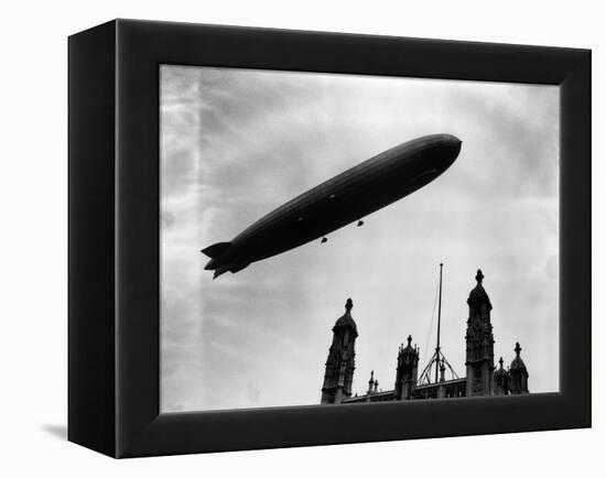 The Graf Zeppelin Airship in London-null-Framed Premier Image Canvas