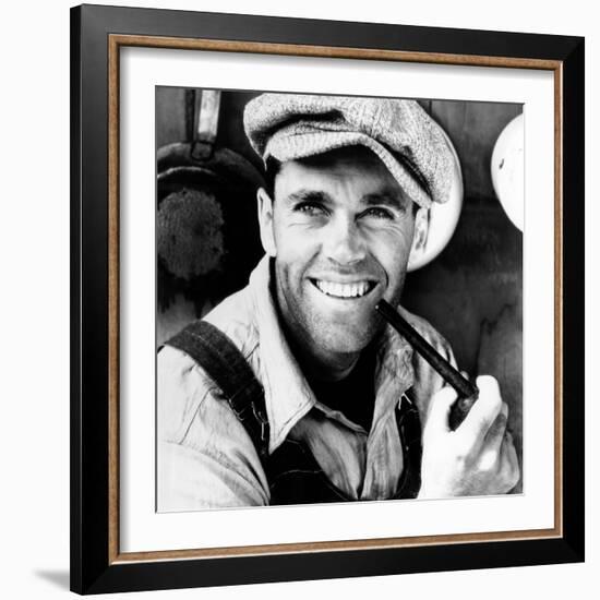 The Grapes of Wrath, Henry Fonda, 1940-null-Framed Photo