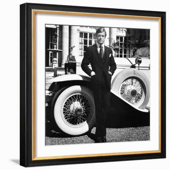 The Great Gatsby, Robert Redford, 1974-null-Framed Premium Photographic Print