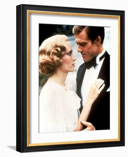 The Great Gatsby, Robert Redford, Mia Farrow, 1974-null-Framed Photo
