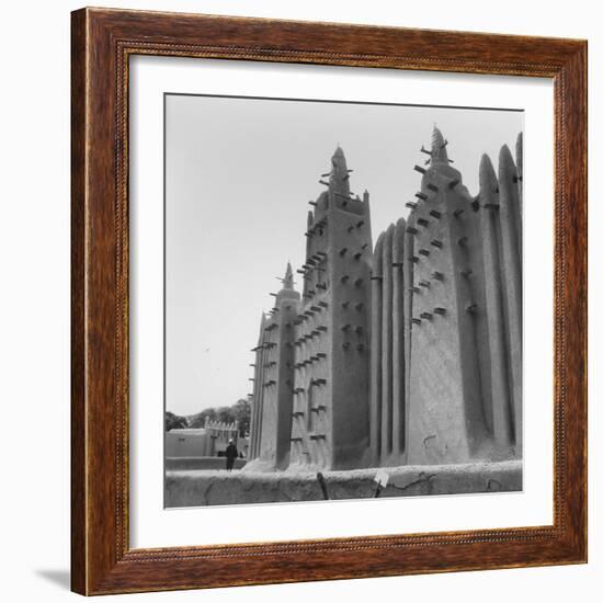 The Great mosque at Djenne-Werner Forman-Framed Giclee Print