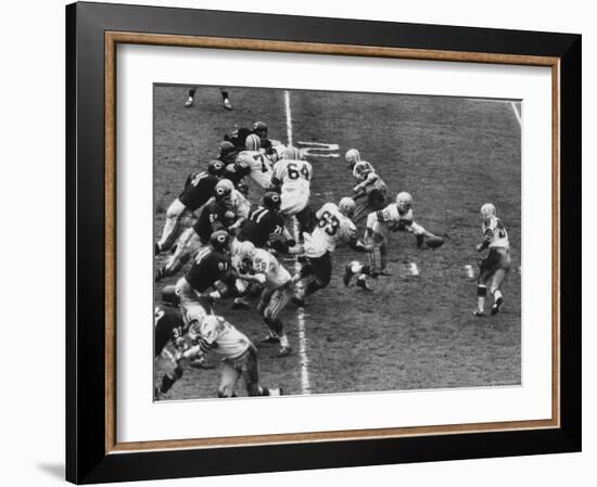 The Green Bay Packers Playing a Game-George Silk-Framed Premium Photographic Print