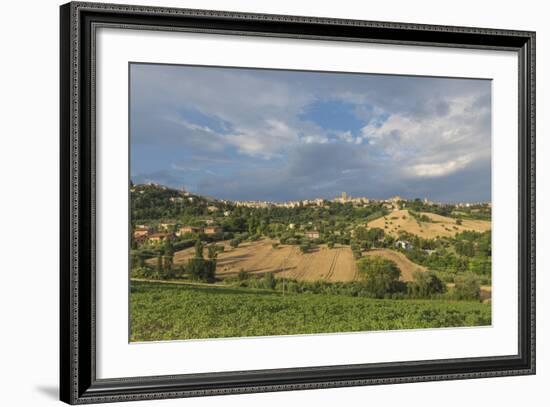 The green fields of countryside around the medieval hill town of Recanati, Marche, Italy-Roberto Moiola-Framed Photographic Print