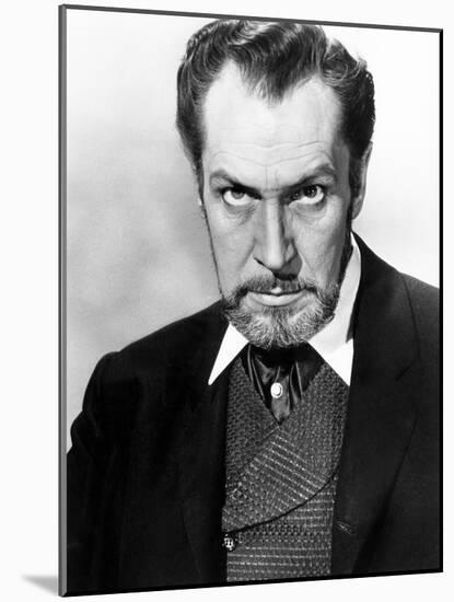 The Haunted Palace, Vincent Price, 1963-null-Mounted Photo