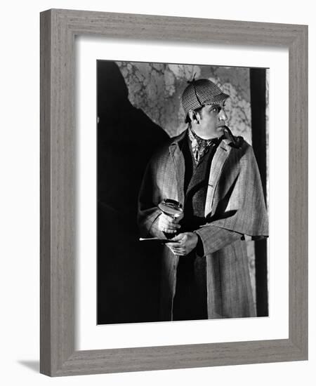 THE HOUND OF THE BASKERVILLES, 1939 directed by SIDNEY LANFIELD. Basil Rathbone (b/w photo)-null-Framed Photo