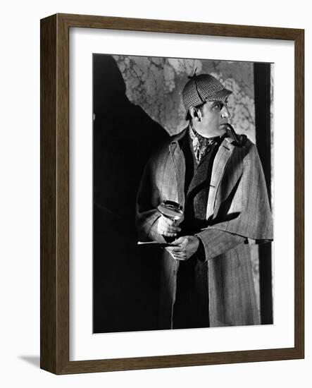 THE HOUND OF THE BASKERVILLES, 1939 directed by SIDNEY LANFIELD. Basil Rathbone (b/w photo)-null-Framed Photo