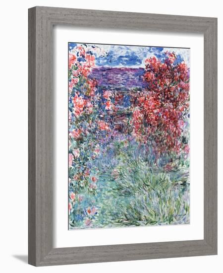 The House at Giverny Under the Roses, 1925-Claude Monet-Framed Giclee Print