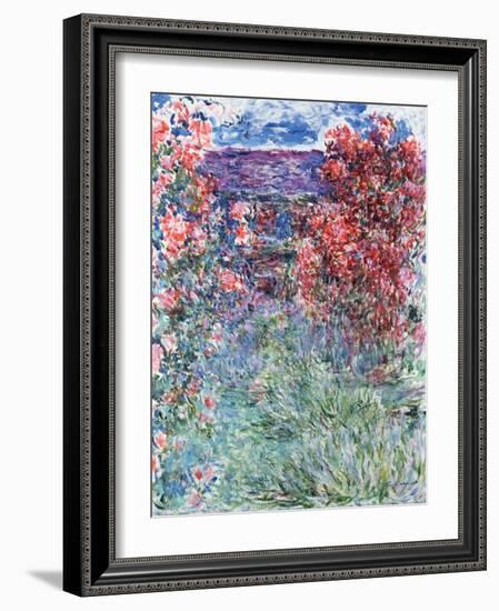 The House at Giverny Under the Roses, 1925-Claude Monet-Framed Giclee Print