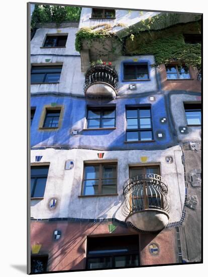 The Hundertwasser House, Vienna, Austria-Geoff Renner-Mounted Photographic Print